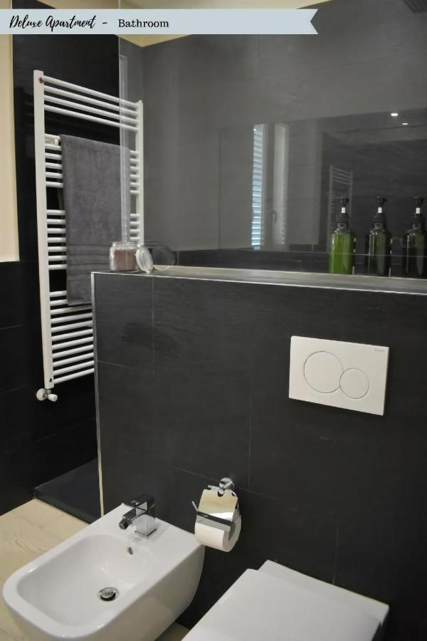Front Beach Apartments Viareggio Luaran gambar