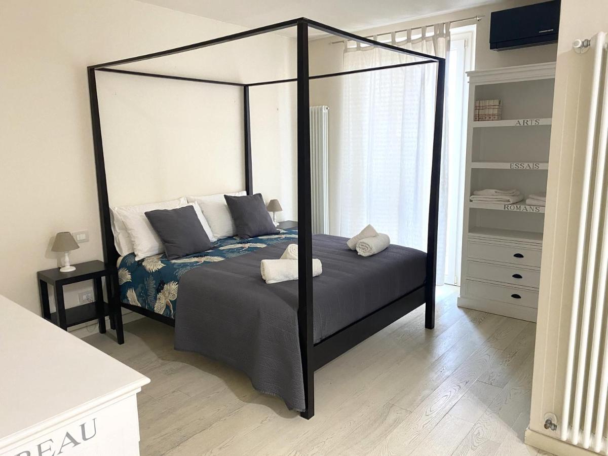Front Beach Apartments Viareggio Luaran gambar